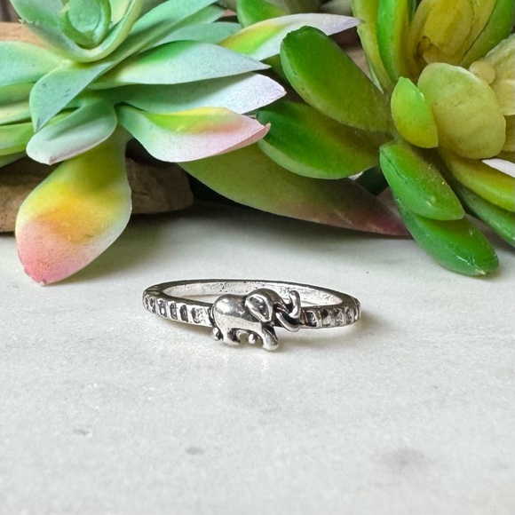 Tiny Gypsy Silver Elephant Minimalist Boho Ring 8 - Picture 7 of 9